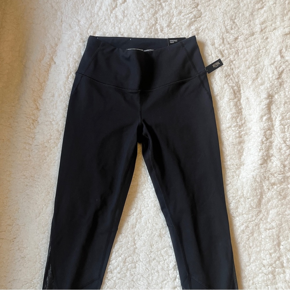 NWT Victoria’s Secret Sport Knockout Leggings
